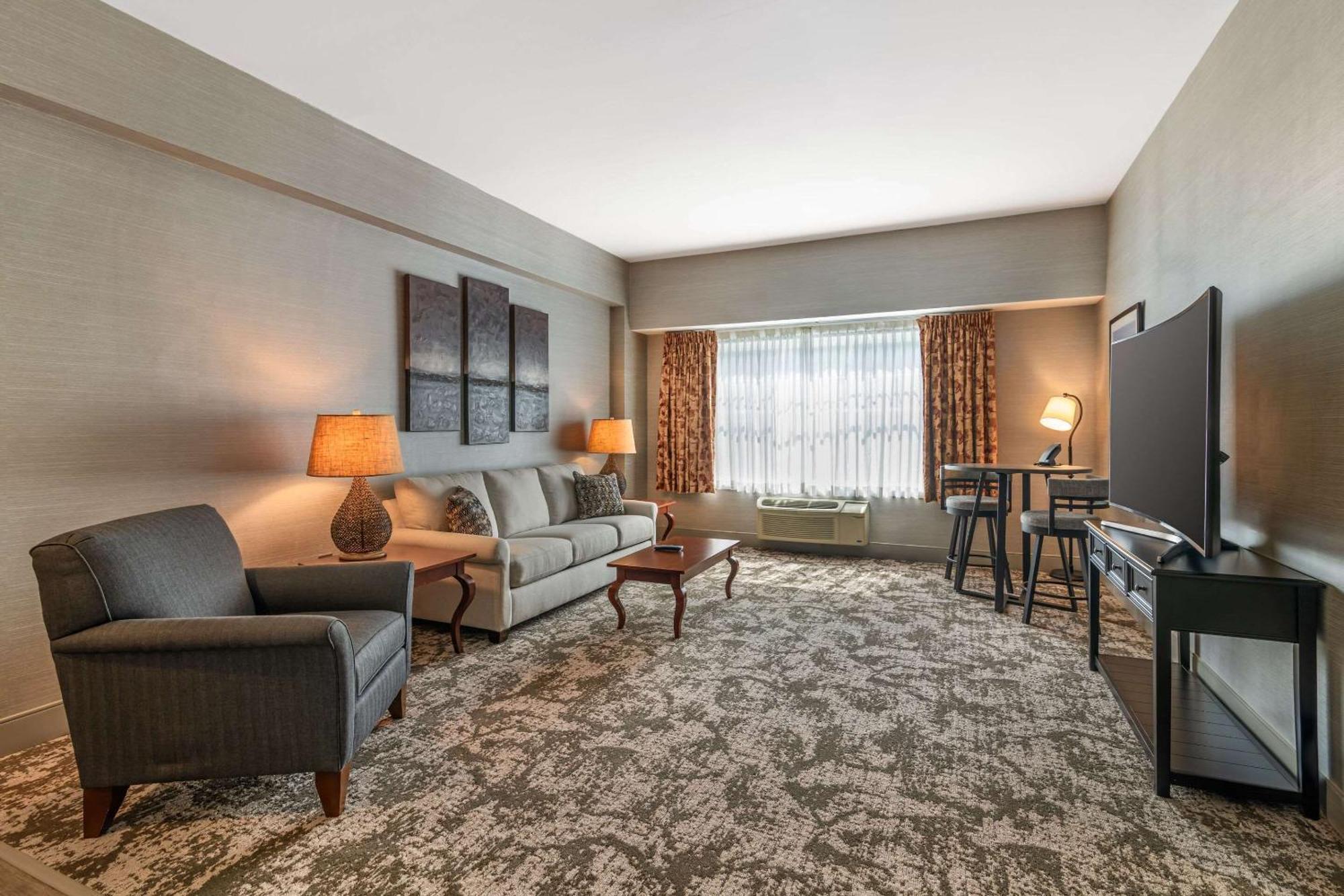 Maine Evergreen Hotel, Ascend Hotel Collection Augusta Eksteriør billede